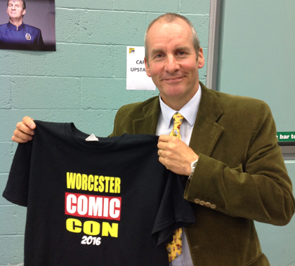 Chris Barrie with Worcester Comic Con Custom Printed T-Shirt